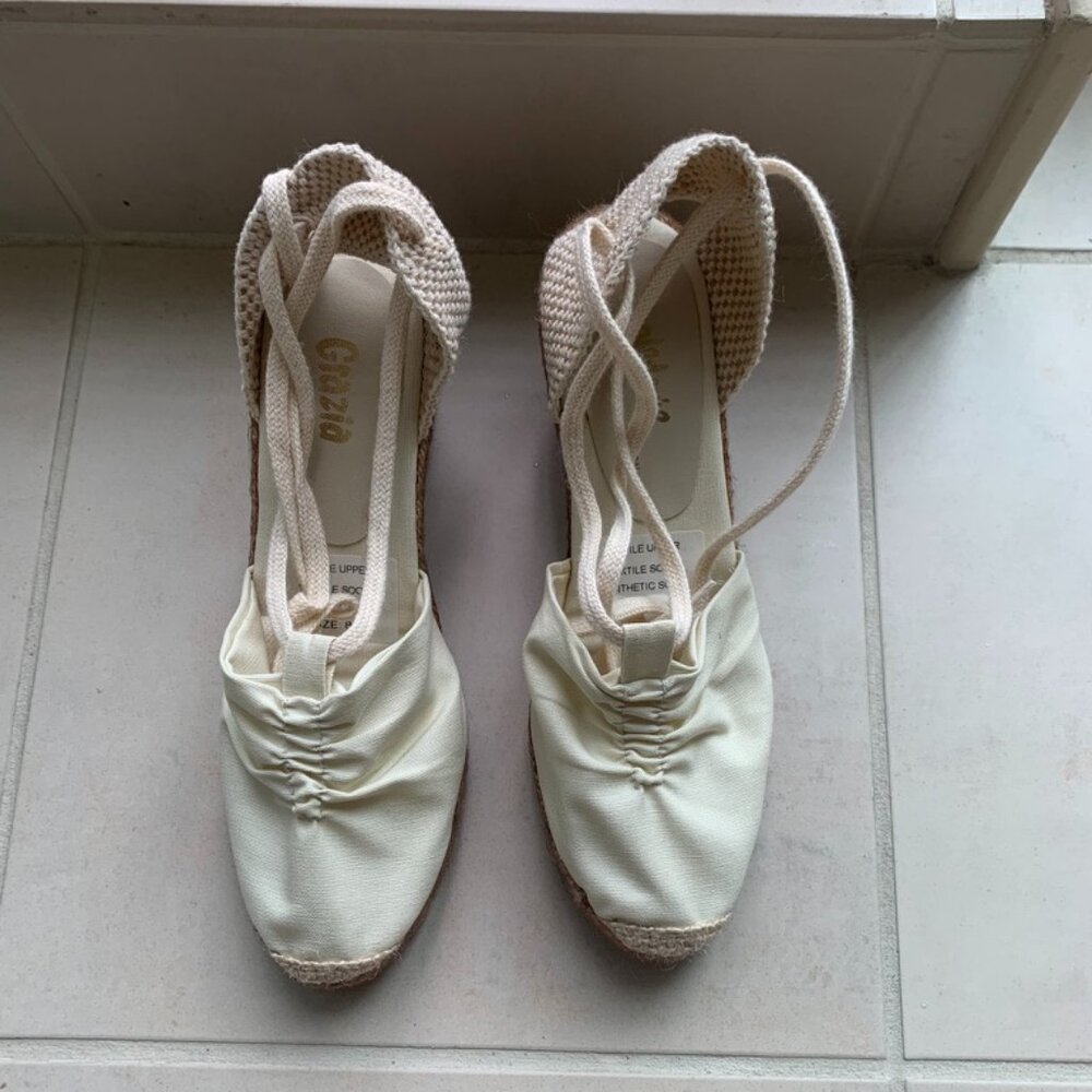 Cream Canvas Wedge Shoes With Ankle Ties Size 8